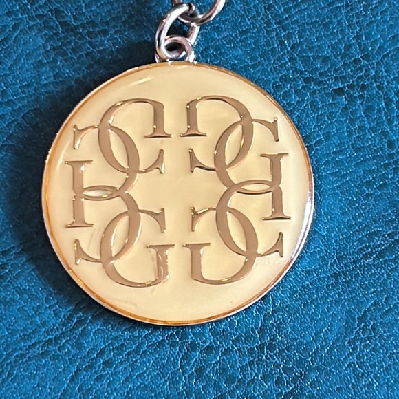 VTG Guess Key Chain Charm for bags - Picture 3 of 11